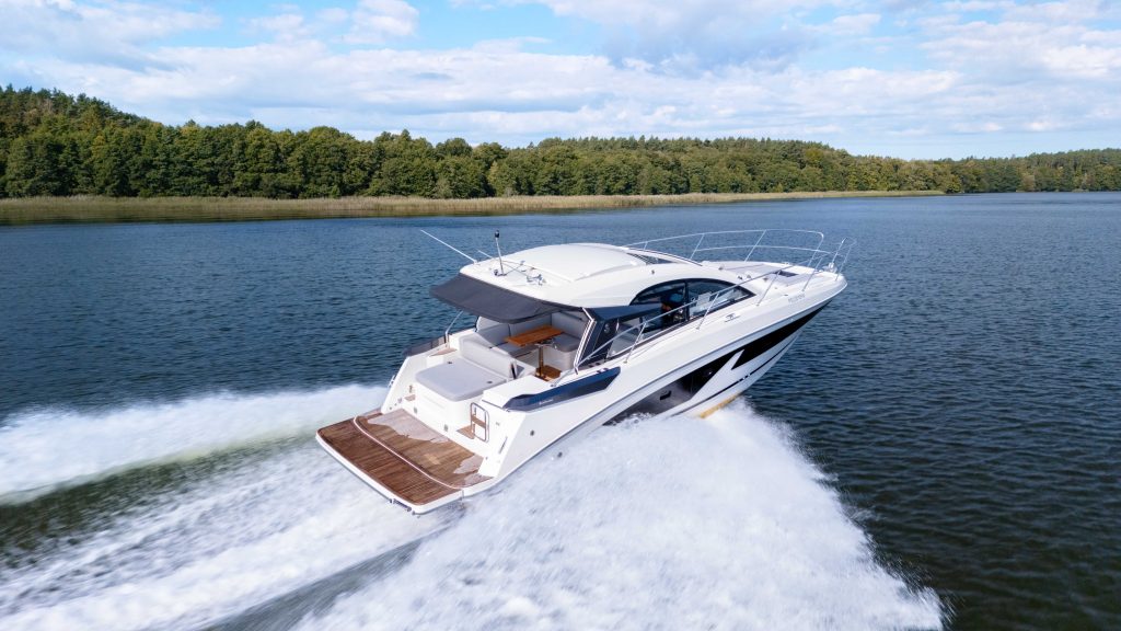 Zdjęcie łodzi motorowej Beneteau Gran Turismo 36 - PR Boats