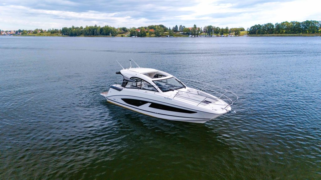 Zdjęcie łodzi motorowej Beneteau Gran Turismo 36 - PR Boats