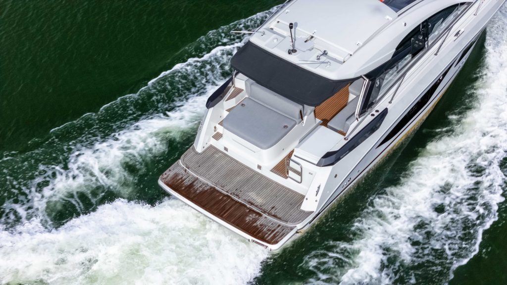 Zdjęcie łodzi motorowej Beneteau Gran Turismo 36 - PR Boats