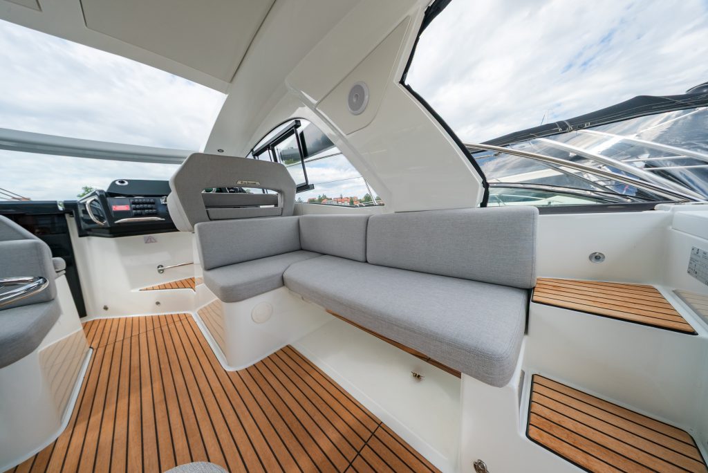 Zdjęcie łodzi motorowej Beneteau Gran Turismo 36 - PR Boats