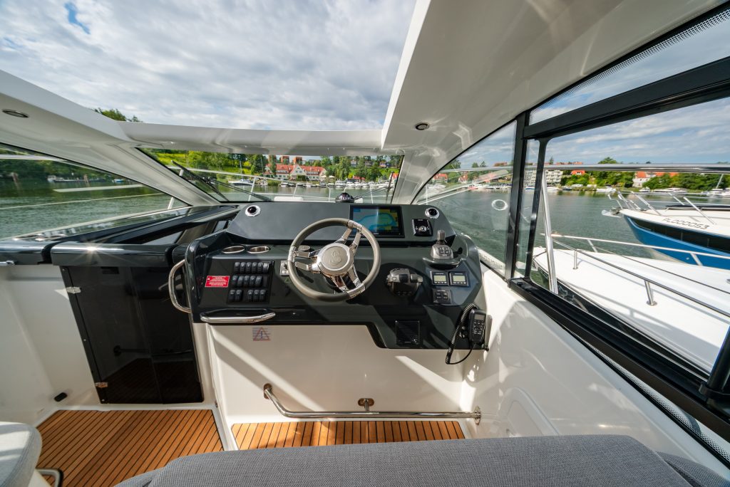 Zdjęcie łodzi motorowej Beneteau Gran Turismo 36 - PR Boats