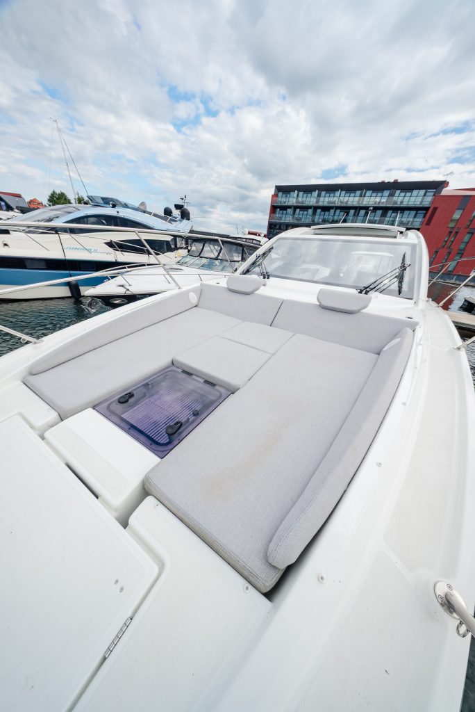 Zdjęcie łodzi motorowej Beneteau Gran Turismo 36 - PR Boats