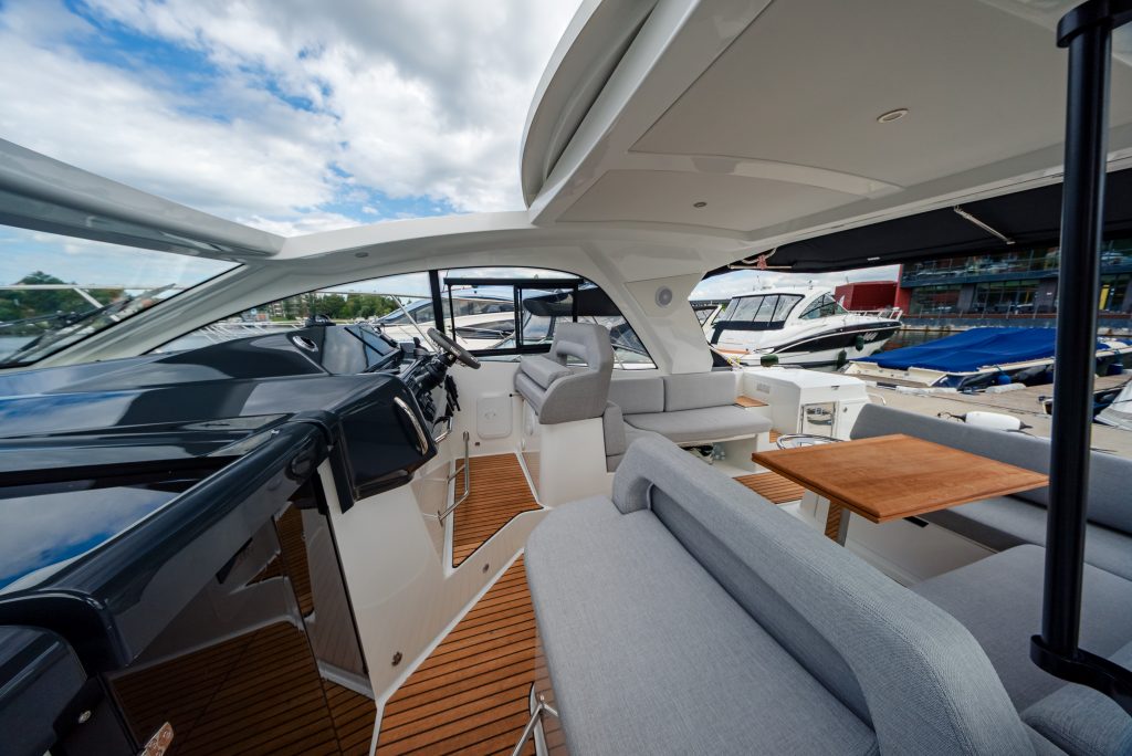 Zdjęcie łodzi motorowej Beneteau Gran Turismo 36 - PR Boats