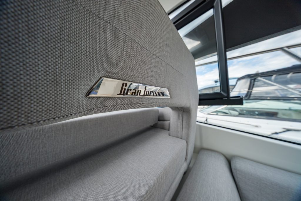 Zdjęcie łodzi motorowej Beneteau Gran Turismo 36 - PR Boats