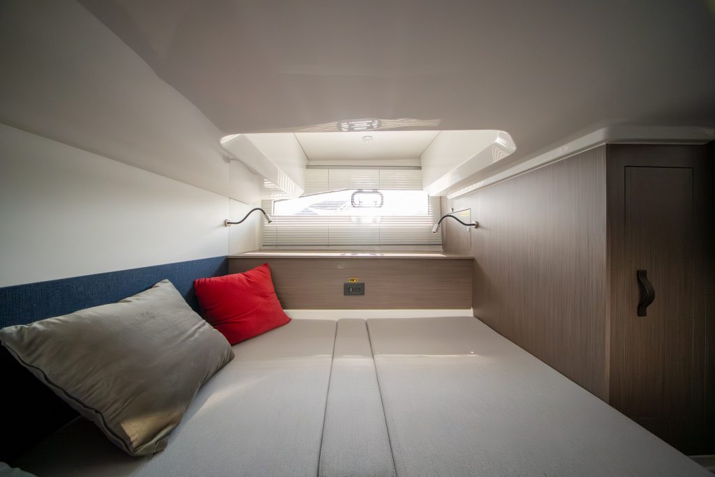 Zdjęcie łodzi motorowej Beneteau Gran Turismo 36 - PR Boats