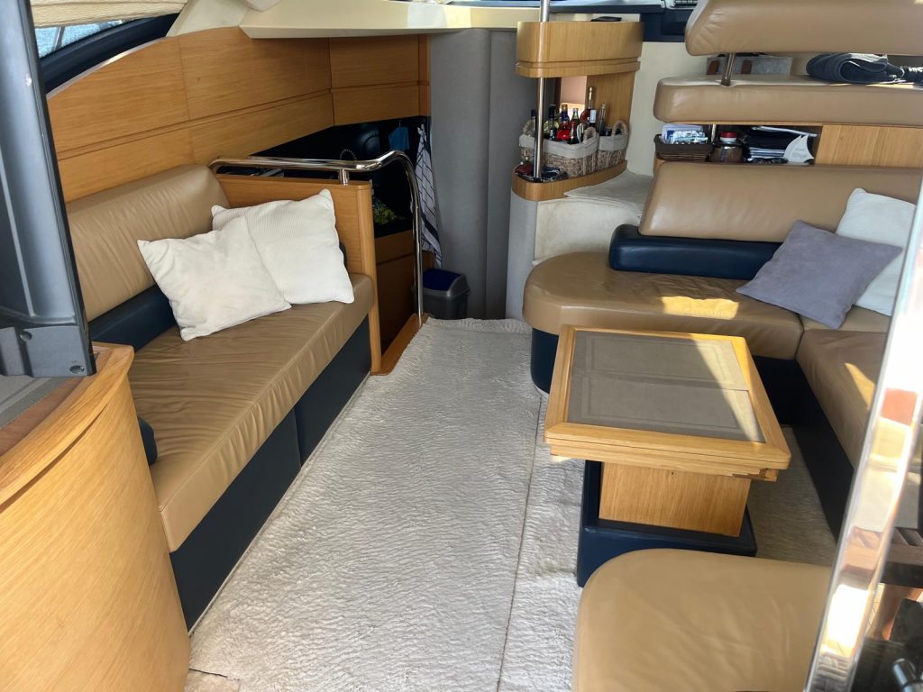 Zdjęcie łodzi motorowej Azimut 43 - PR Boats