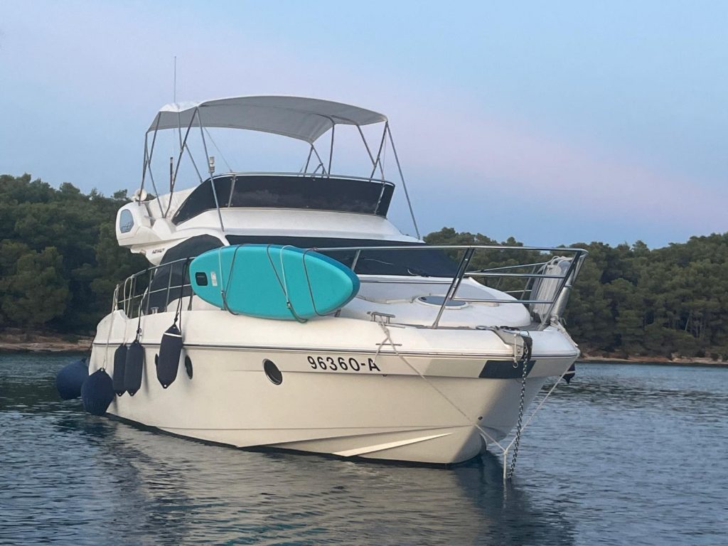 Zdjęcie łodzi motorowej Azimut 43 - PR Boats