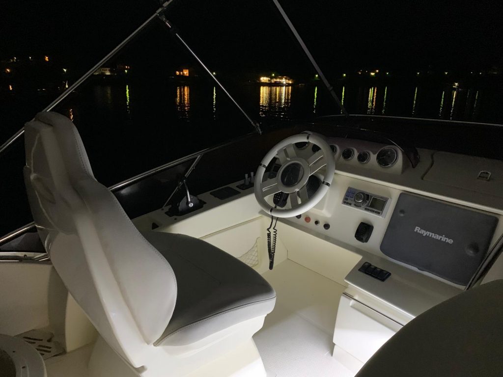 Zdjęcie łodzi motorowej Azimut 43 - PR Boats