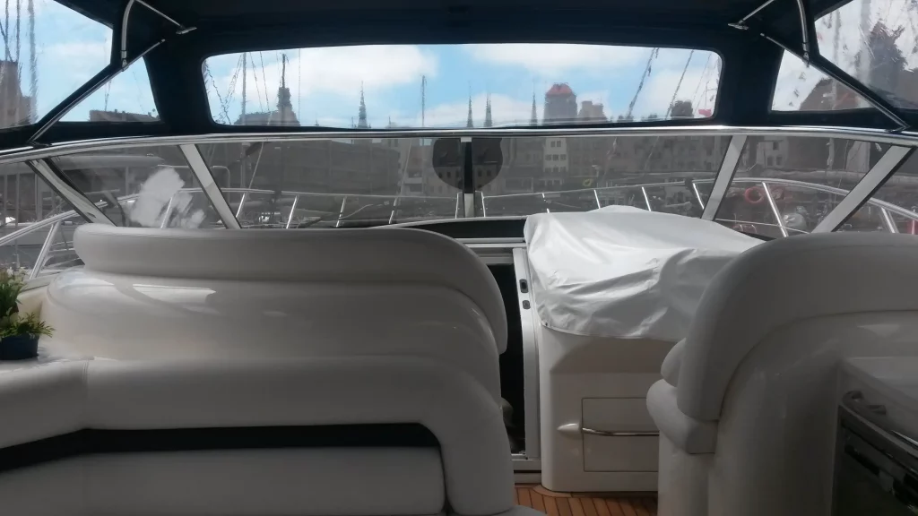 Zdjęcie łodzi motorowej Sunseeker Camarque 44 - PR Boats