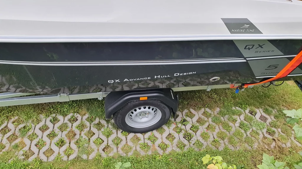 Zdjęcie łodzi motorowej Marine Time QX563 Sunny - PR Boats