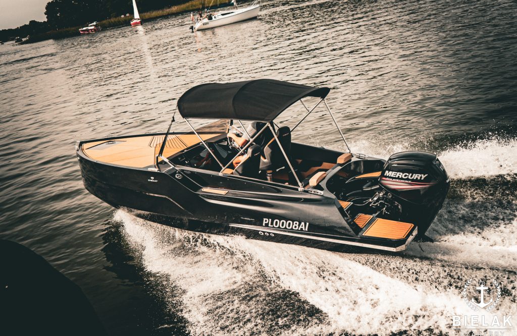 Zdjęcie łodzi motorowej D-Boat Diamond 550 - PR Boats