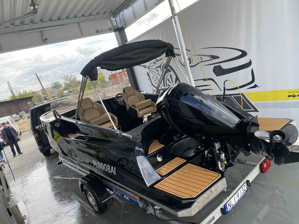 Zdjęcie łodzi motorowej D-Boat Diamond 550 - PR Boats