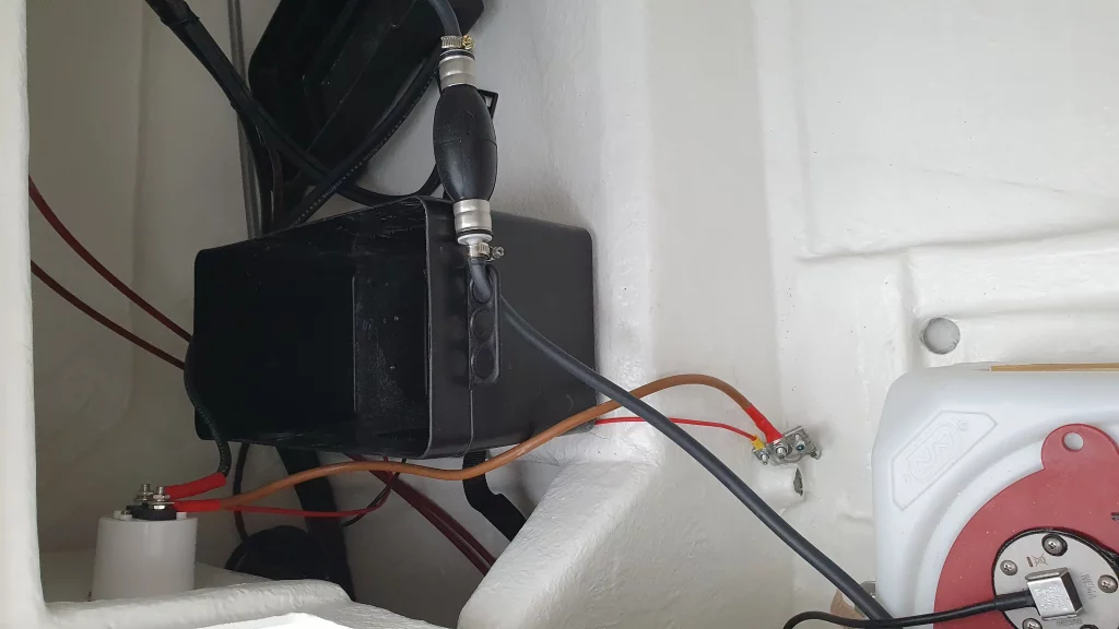 Zdjęcie łodzi motorowej Marine Time QX563 Sunny - PR Boats