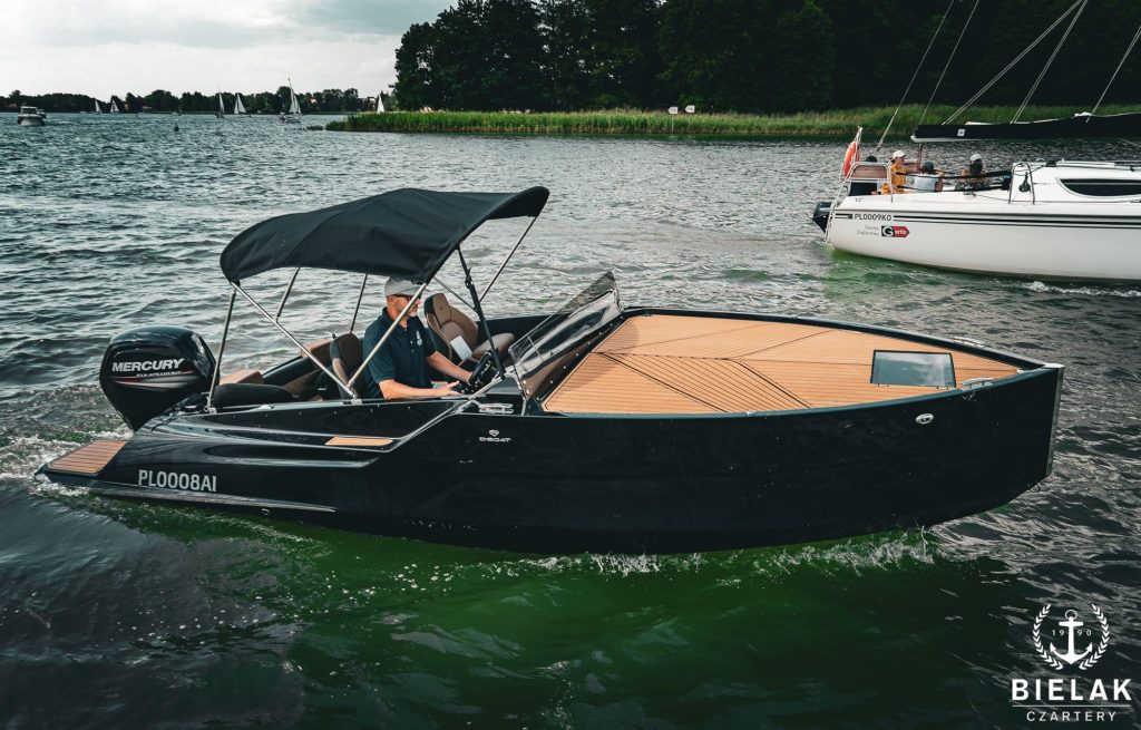 Zdjęcie łodzi motorowej D-Boat Diamond 550 - PR Boats