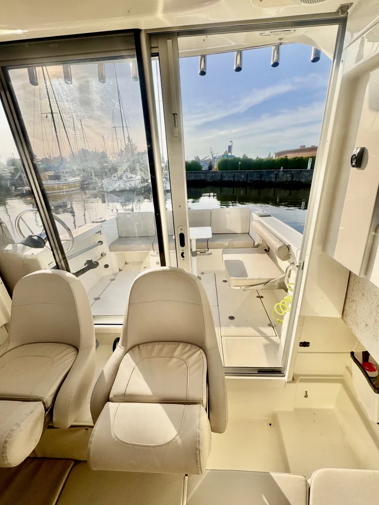 Zdjęcie łodzi motorowej Quicksilver 605 Pilothouse - PR Boats